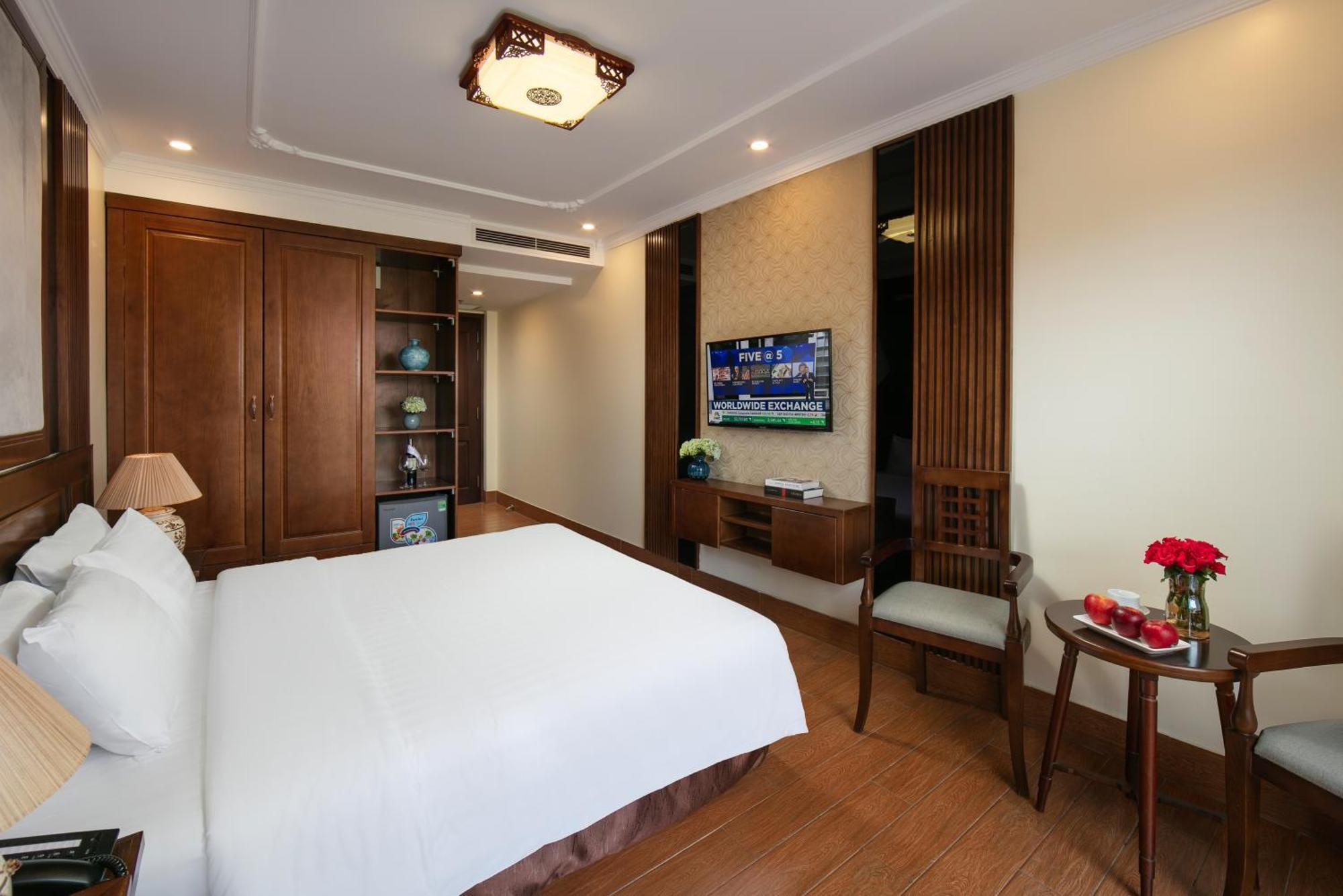 The West Hotel & Spa Hanoi Exterior photo